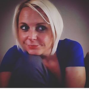 Meet your Posher, Hayley